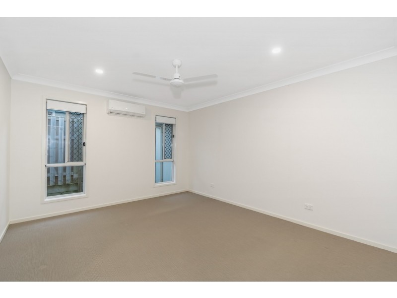 8 Stairway Street, Coomera QLD 4209