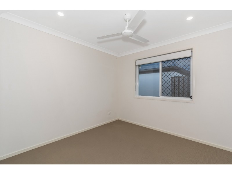 8 Stairway Street, Coomera QLD 4209