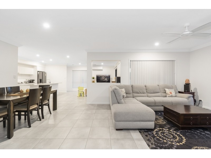 1 Cypress Circuit, Coomera QLD 4209