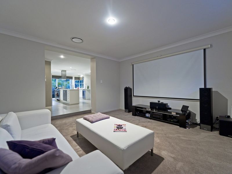 6 Solo Place, Coomera Waters QLD 4209