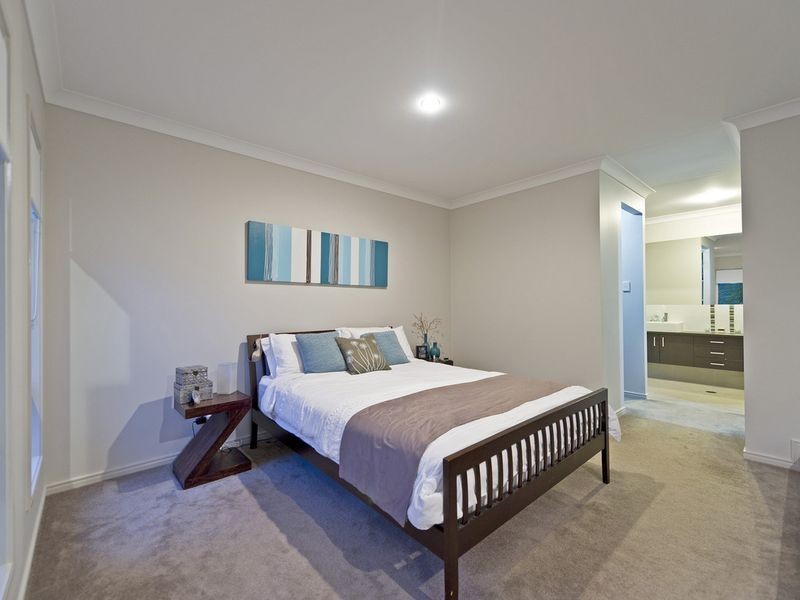 6 Solo Place, Coomera Waters QLD 4209