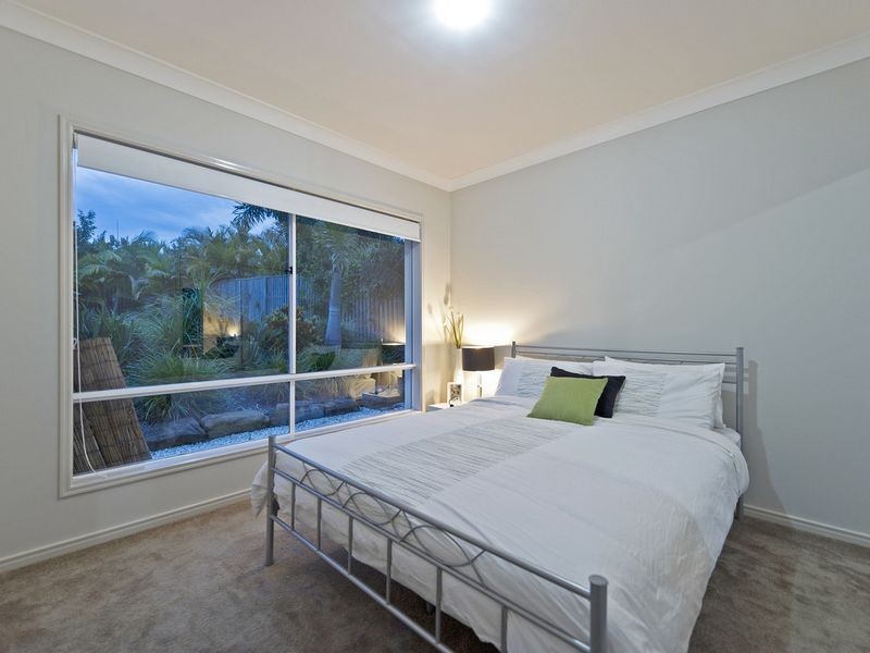 6 Solo Place, Coomera Waters QLD 4209