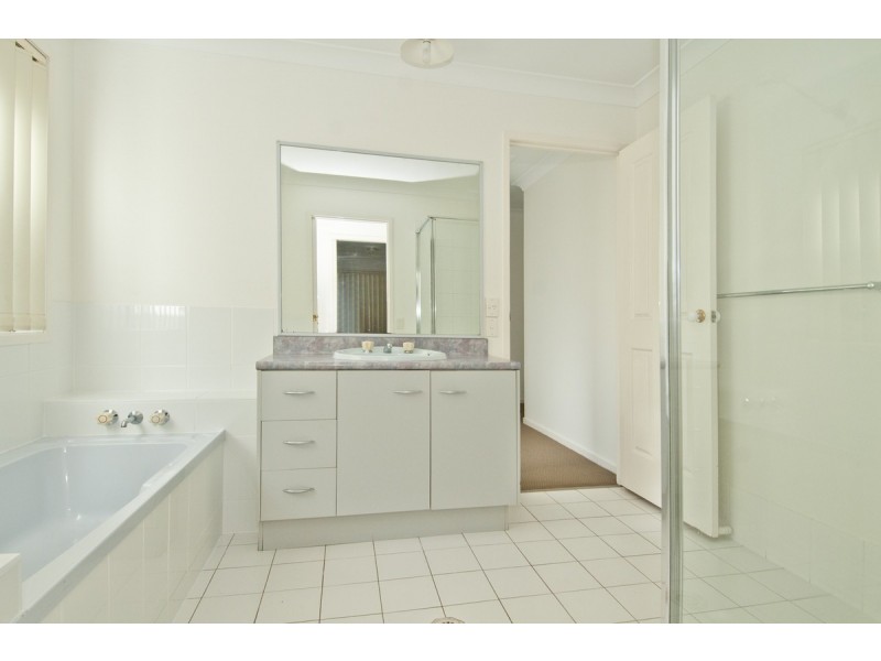 14 Winslow Court, Oxenford QLD 4210