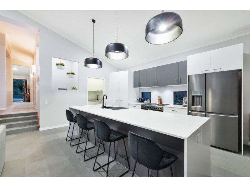 3 Peachester Close, Ormeau QLD 4208