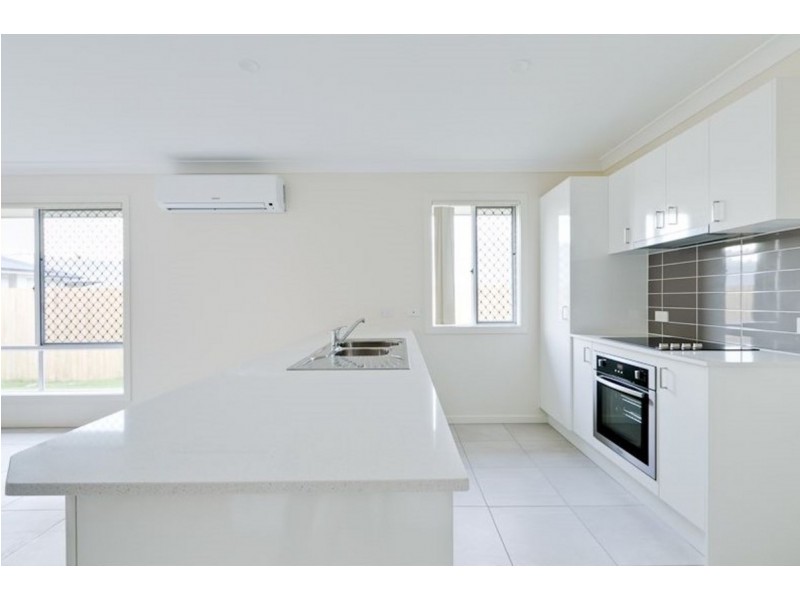 53 Bull Road, Pimpama QLD 4209