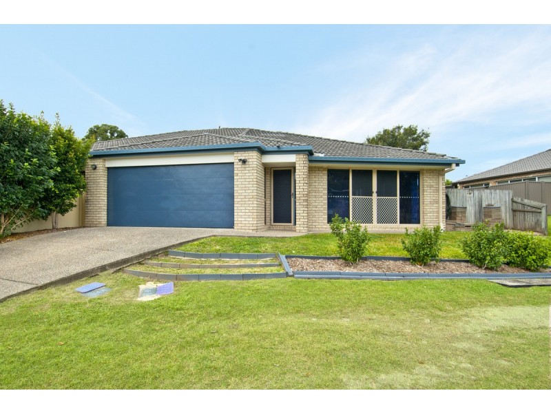2/32 Goldcrest Drive, Upper Coomera QLD 4209