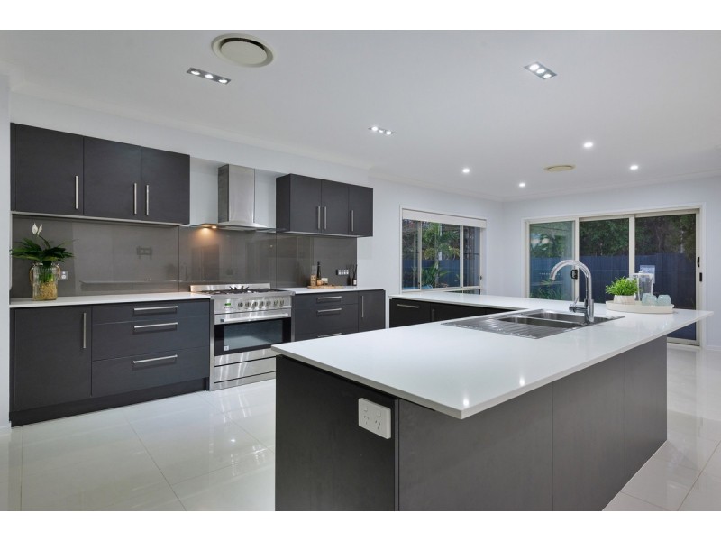 47 Penneshaw Crescent, Ormeau QLD 4208