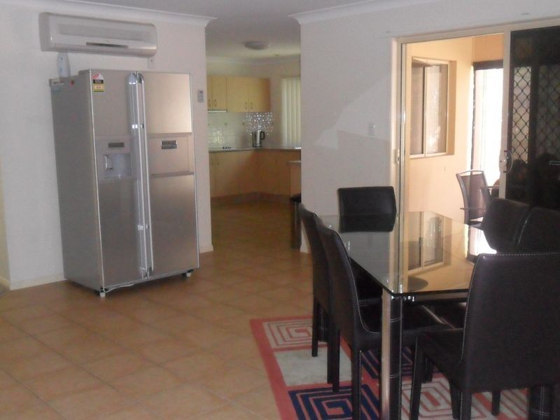 1 Taryn Court, Upper Coomera QLD 4209