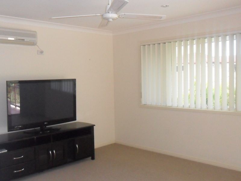 1 Taryn Court, Upper Coomera QLD 4209