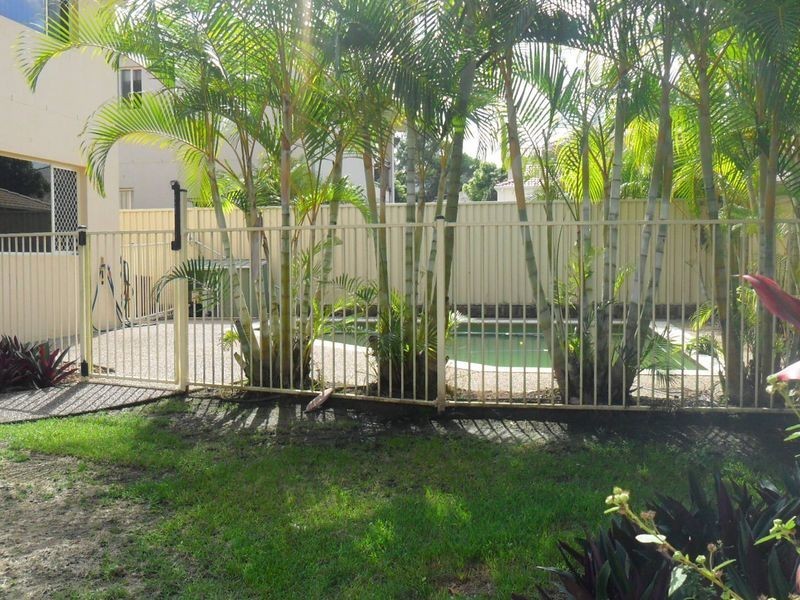 1 Taryn Court, Upper Coomera QLD 4209