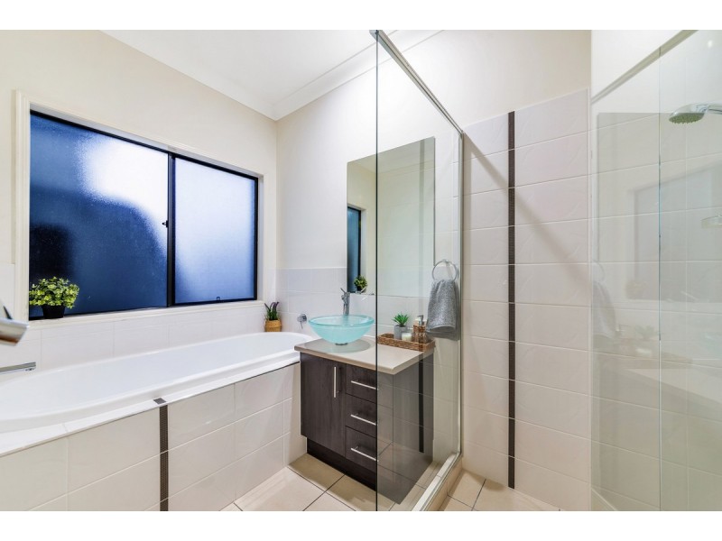 17 Dayflower Street, Upper Coomera QLD 4209