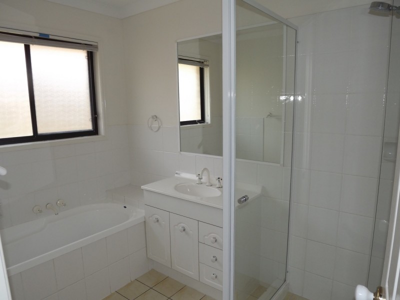 69 Halfway Drive, Ormeau QLD 4208