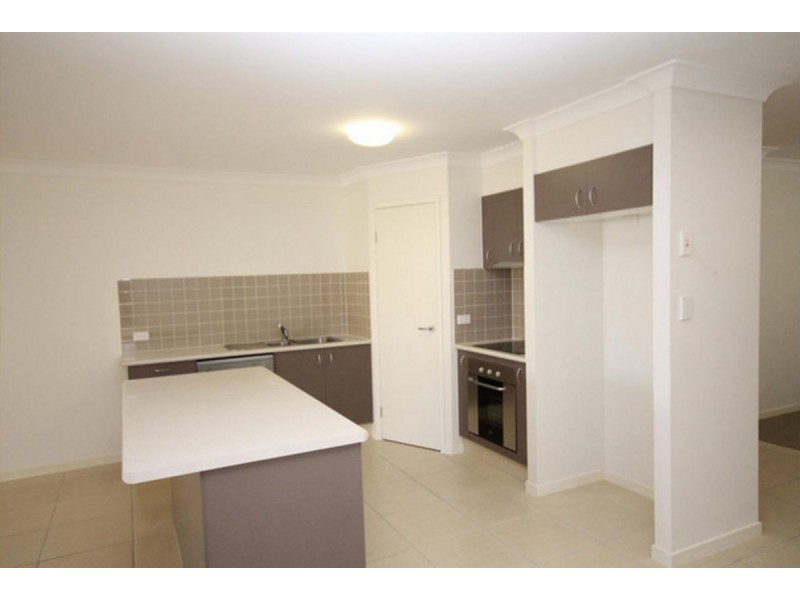 1/19 Conestoga Way, Upper Coomera QLD 4209