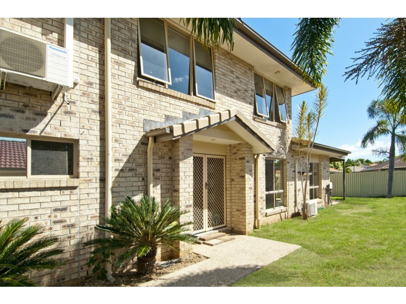 2/36 Armani Avenue, Pimpama QLD 4209