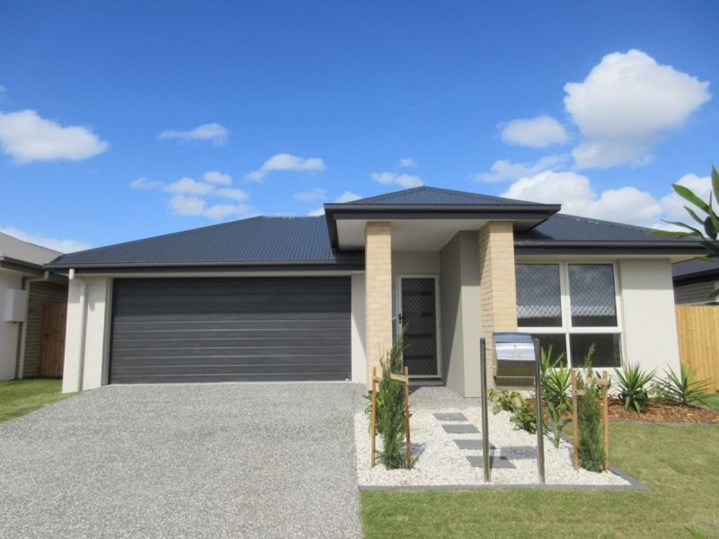 24 Augusta Boulevard, Pimpama QLD 4209