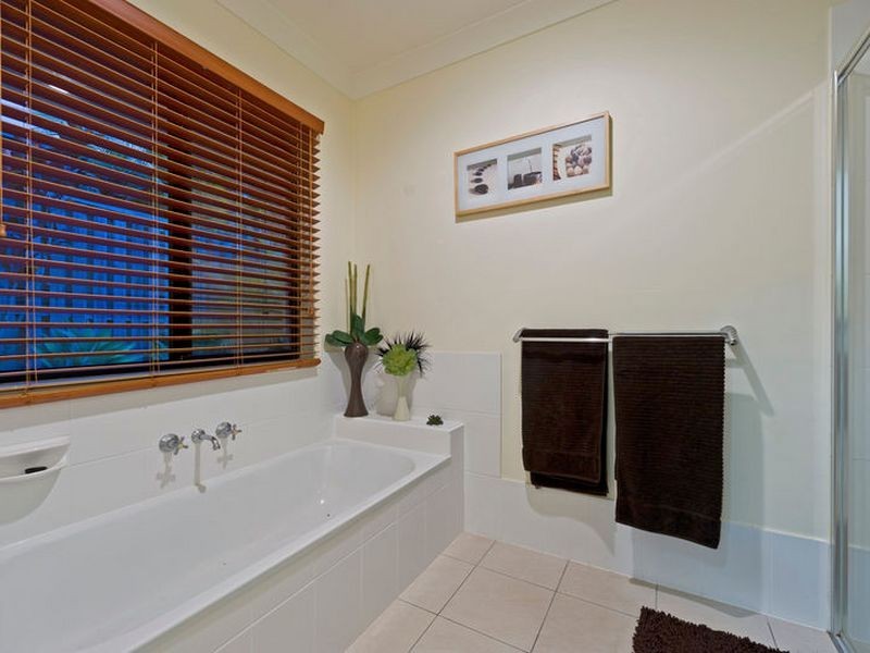2 Slipstream Road, Coomera Waters QLD 4209