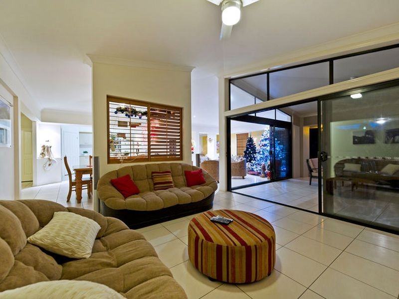 2 Slipstream Road, Coomera Waters QLD 4209