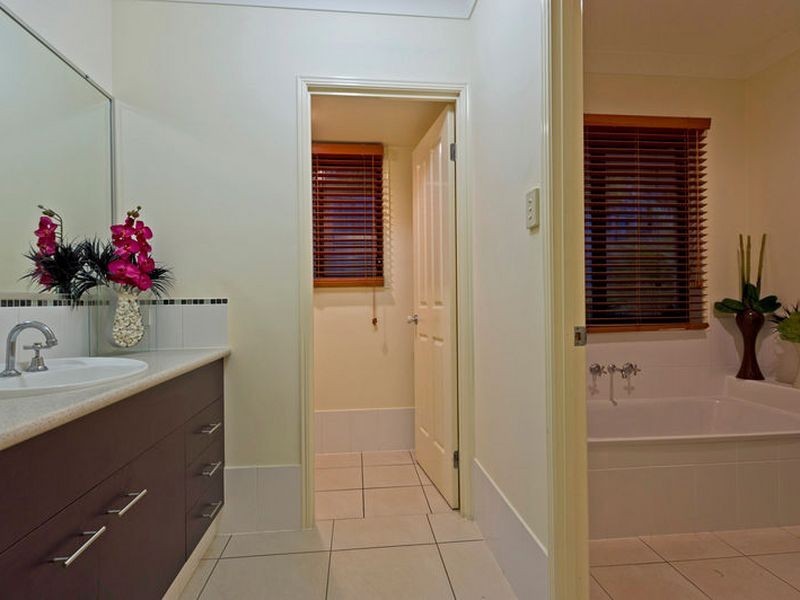 2 Slipstream Road, Coomera Waters QLD 4209