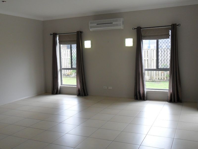 44 Kingsford Drive, Upper Coomera QLD 4209