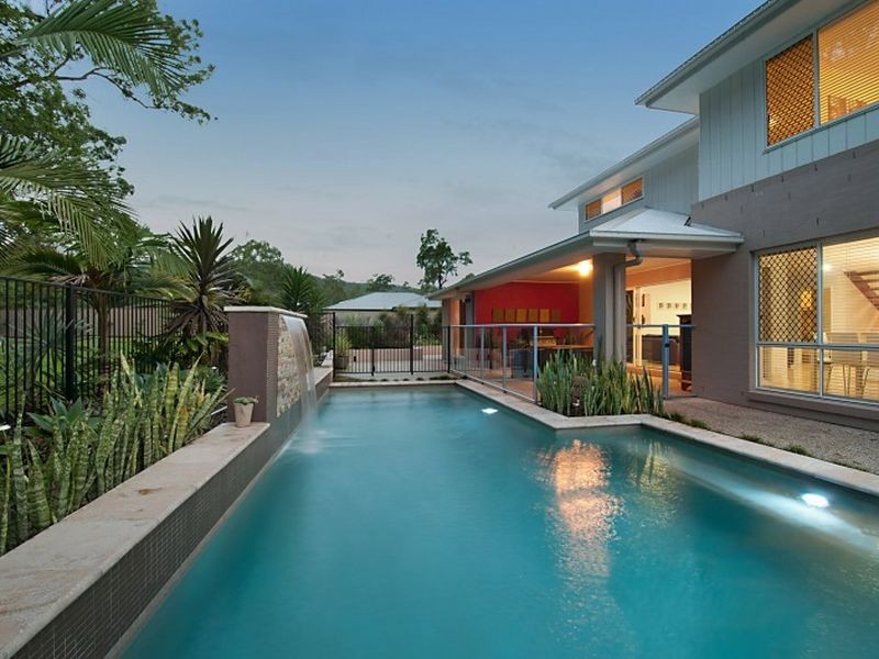 10 Mountain View Crest, Mount Nathan QLD 4211
