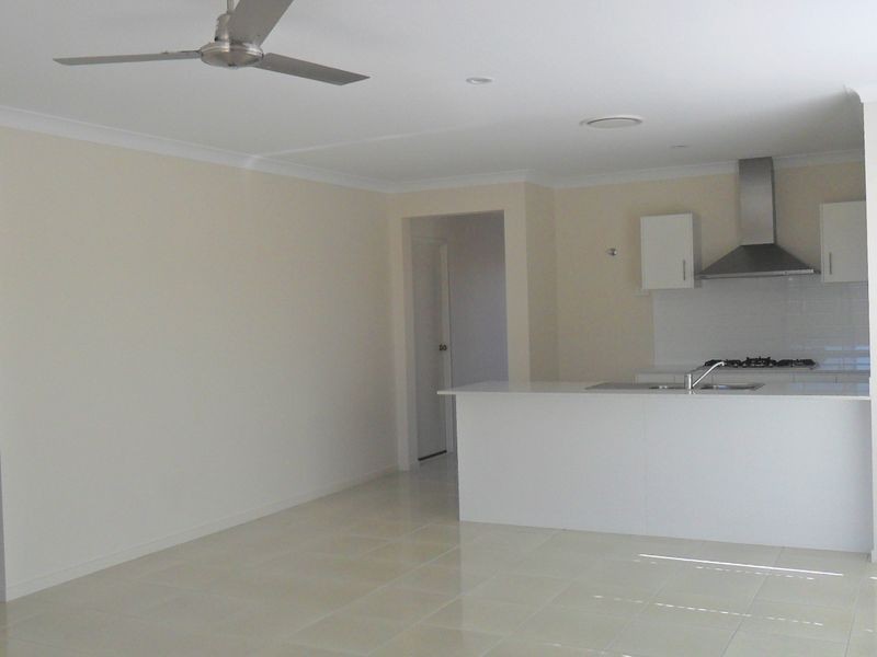 14 Pamphlet Lane, Coomera Waters QLD 4209