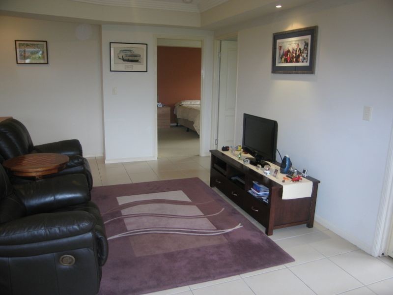 1/14 Redstart Street, Upper Coomera QLD 4209