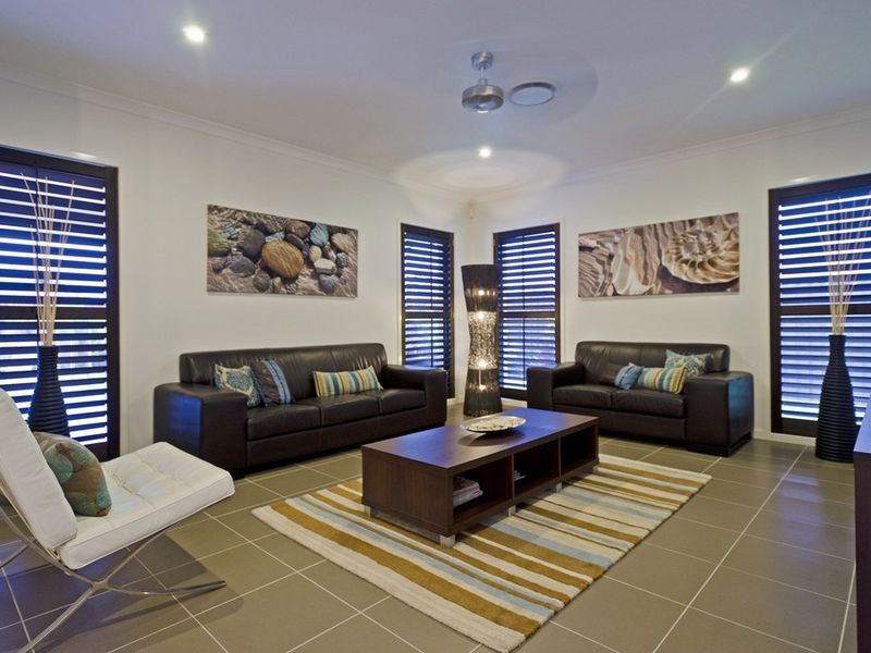 18 Greenview Drive, Upper Coomera QLD 4209