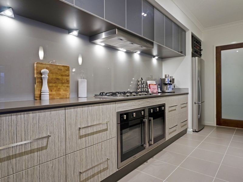 18 Greenview Drive, Upper Coomera QLD 4209