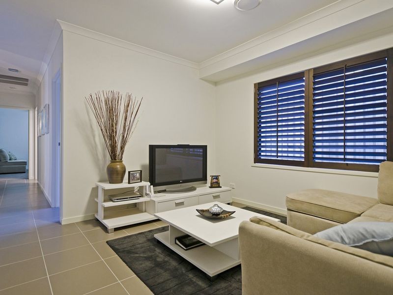 18 Greenview Drive, Upper Coomera QLD 4209