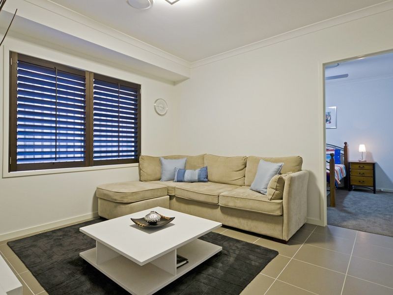 18 Greenview Drive, Upper Coomera QLD 4209