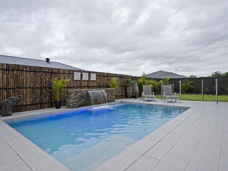 18 Greenview Drive, Upper Coomera QLD 4209