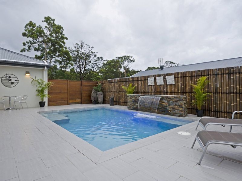 18 Greenview Drive, Upper Coomera QLD 4209