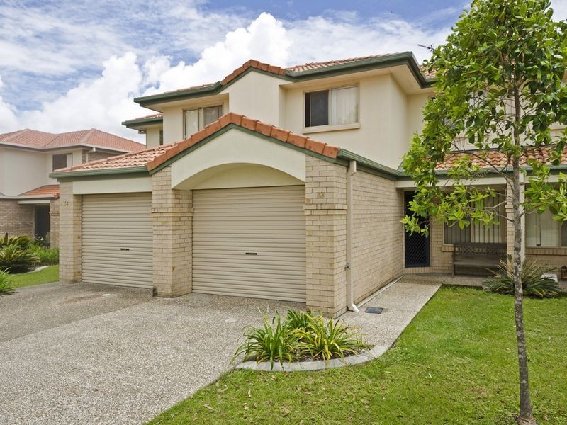 13/2 Bos Drive, Coomera QLD 4209