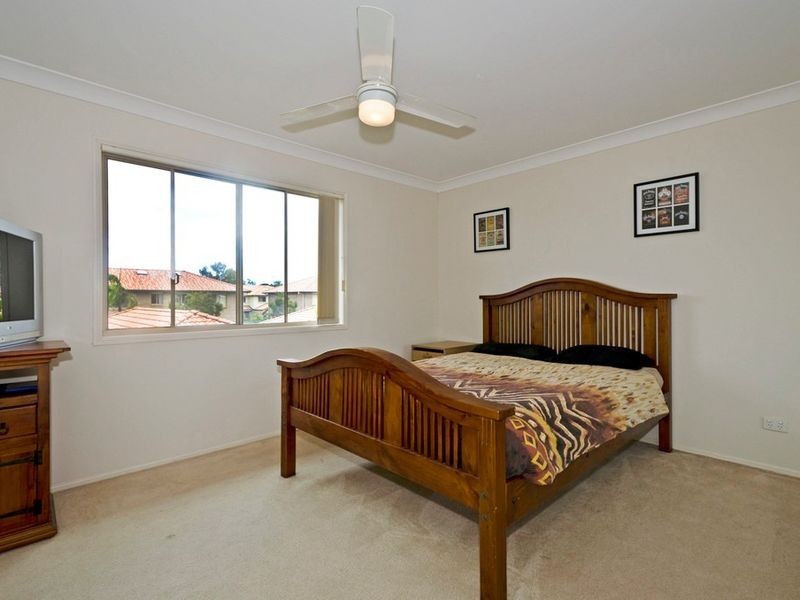 13/2 Bos Drive, Coomera QLD 4209