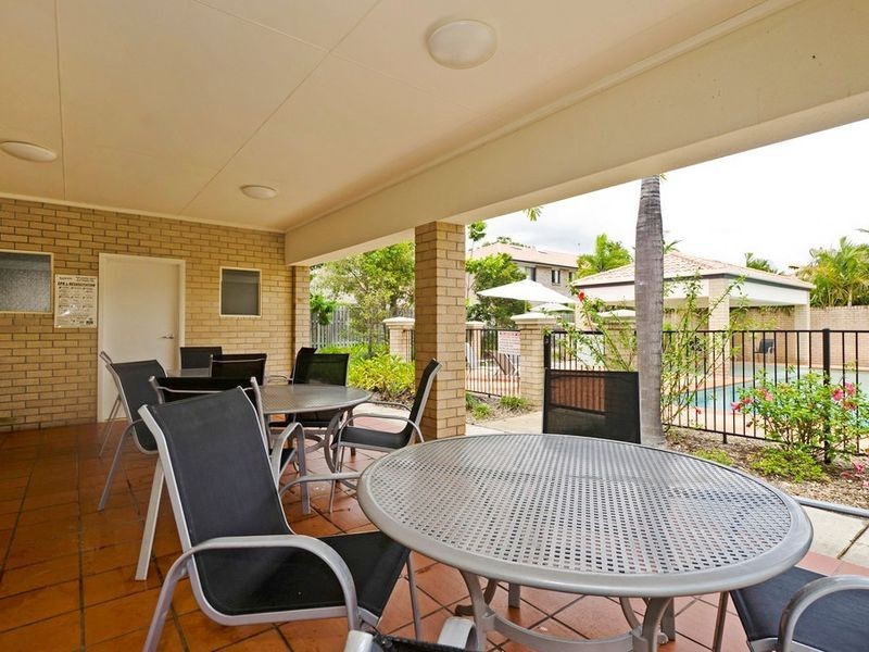 13/2 Bos Drive, Coomera QLD 4209