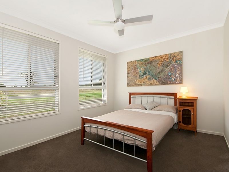 11 Treecreeper Crescent, Upper Coomera QLD 4209