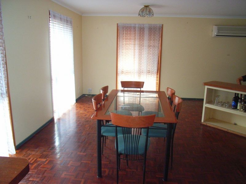 4 Gosford Court, Helensvale QLD 4212