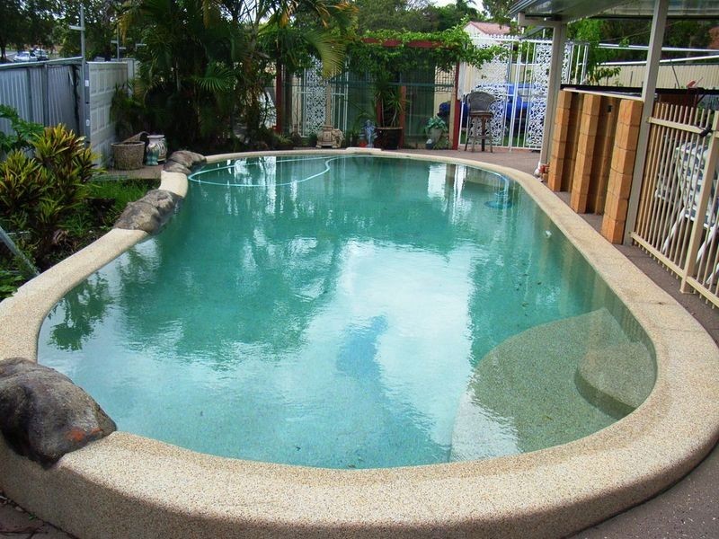 4 Gosford Court, Helensvale QLD 4212