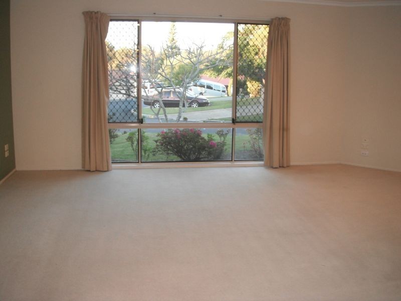 42 Bexley Court, Helensvale QLD 4212