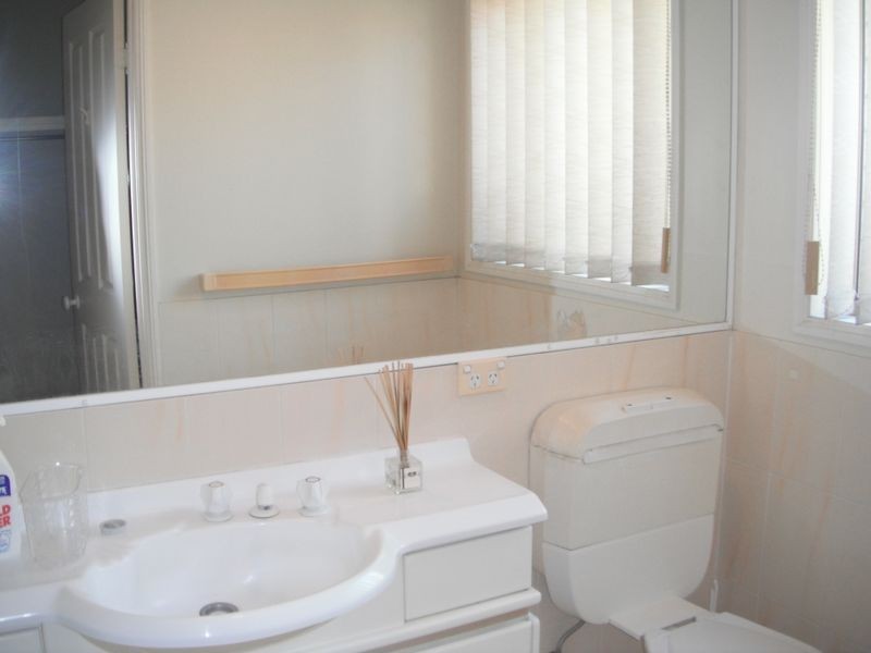 42 Bexley Court, Helensvale QLD 4212