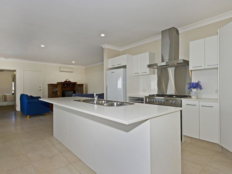 15 Garawarra Crescent, Upper Coomera QLD 4209