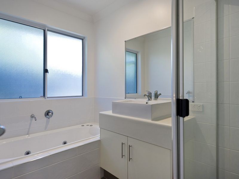 15 Garawarra Crescent, Upper Coomera QLD 4209