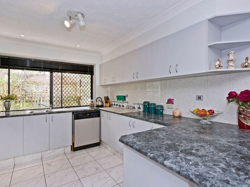 5 Emerson Way, Oxenford QLD 4210