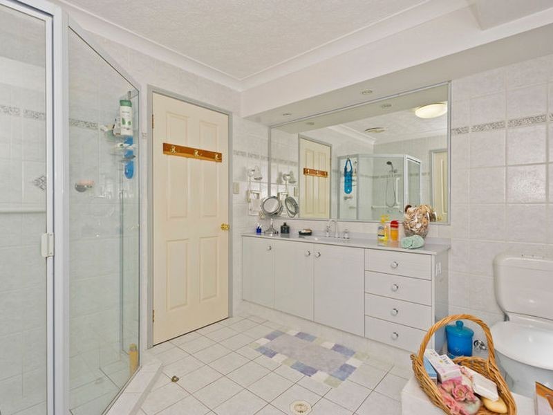 5 Emerson Way, Oxenford QLD 4210