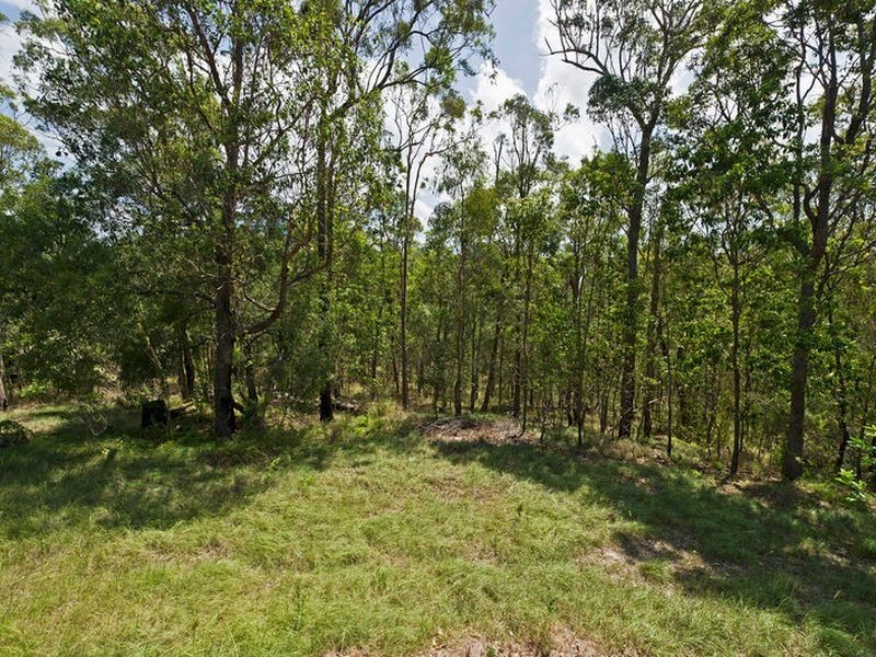 5 Emerson Way, Oxenford QLD 4210