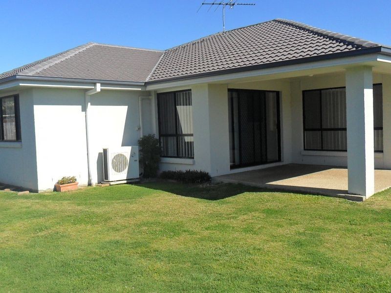 9 Cranberrie Crescent, Pimpama QLD 4209