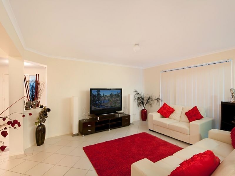 8 Ansett Way, Upper Coomera QLD 4209