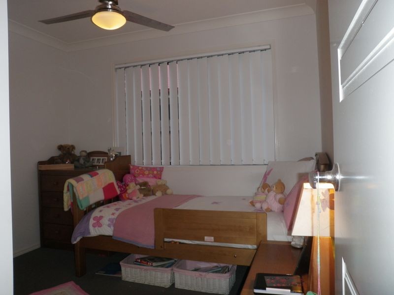 2/18 Bodacious Terrace, Pimpama QLD 4209