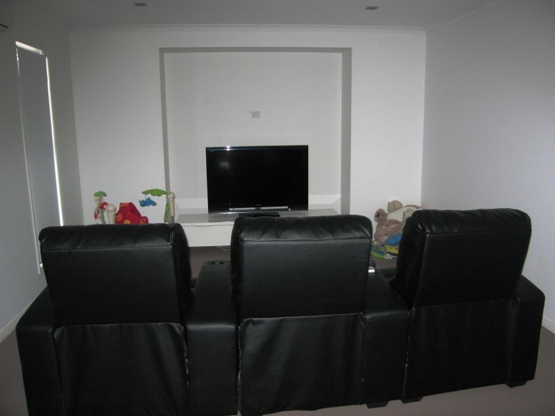 15 Sundew Crescent, Upper Coomera QLD 4209