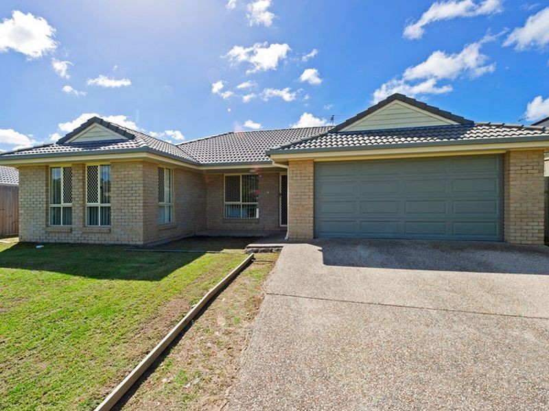 16 Cranberrie Crescent, Pimpama QLD 4209